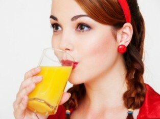 12 lợi ích nghe xong muốn uống ngay của nước ép dứa